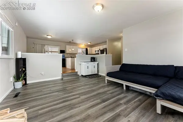 1429 Prado DR, Fountain, CO 80817