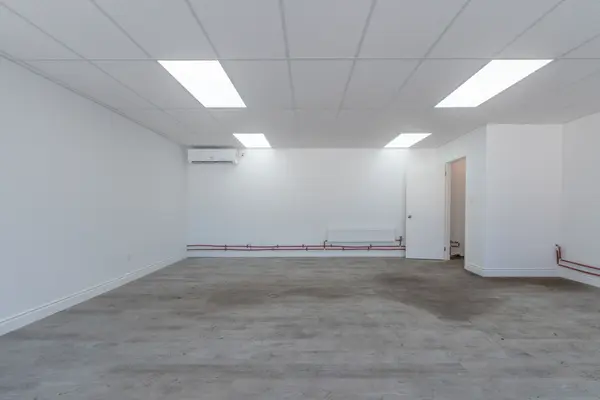 7 Glebemount AVE, Toronto E03, ON M4C 3R2