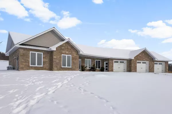 Whitewater Region, ON K0J 1K0,346 Foresters Falls RD