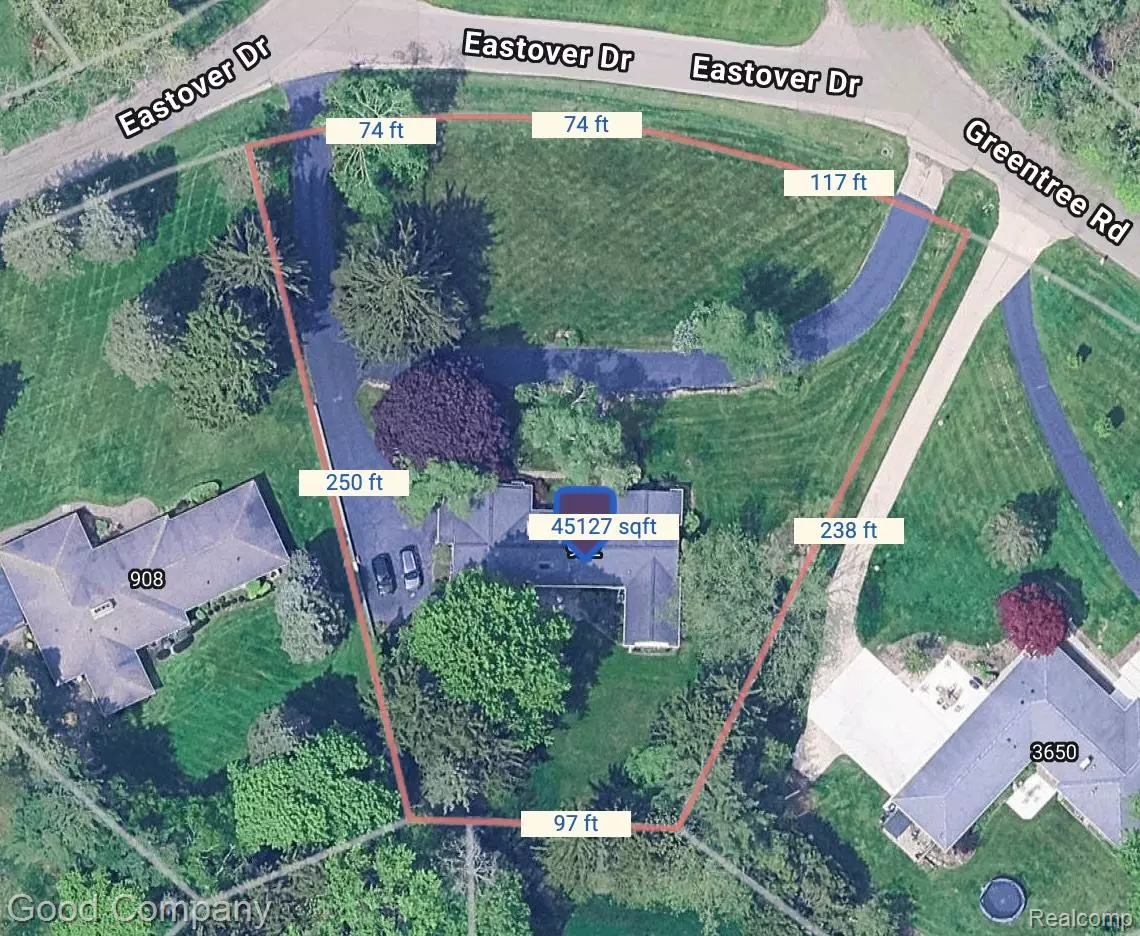 Bloomfield Hills, MI 48304,922 Eastover DR