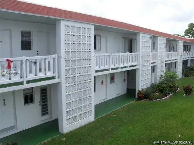 Lauderhill, FL 33313,1321 NW 43rd Ave #103