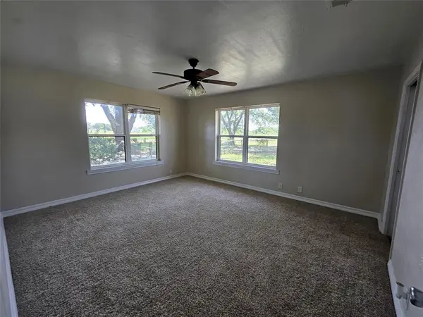 Cleburne, TX 76031,2100 E FM 4