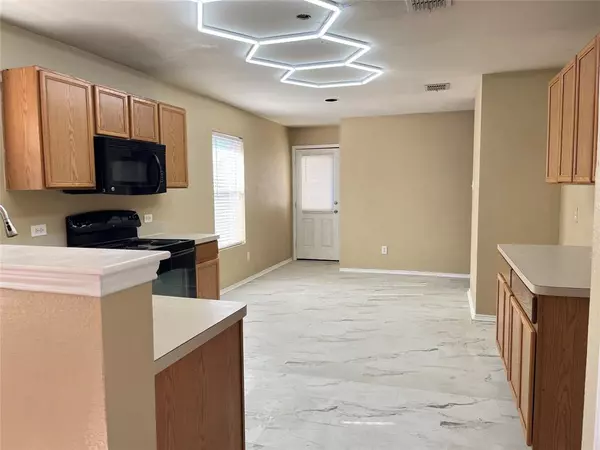 Fort Worth, TX 76244,8921 Sun Haven Way