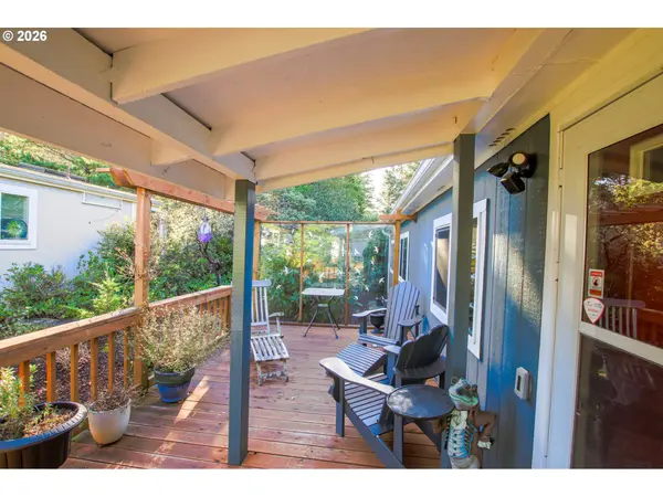 135 43RD WAY, Florence, OR 97439