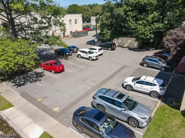 111 Galway Pl, Teaneck Twp., NJ 07666