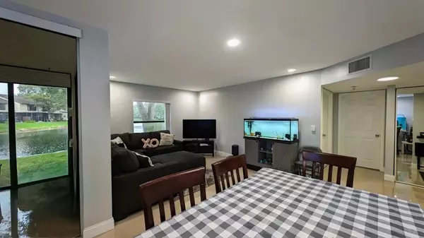 Coconut Creek, FL 33066,4676 Carambola Cir N #2757