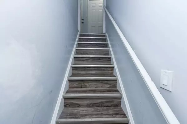 Brampton, ON L6P 3P4,84 Lightcatcher CIR #BSMT