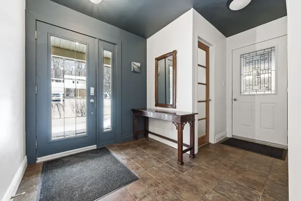 Deep River, ON K0J 1P0,235 Thomas ST