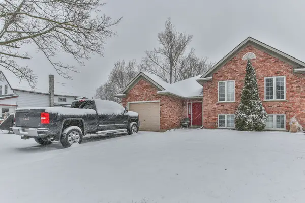 Aylmer, ON N5H 1P7,63 South ST E