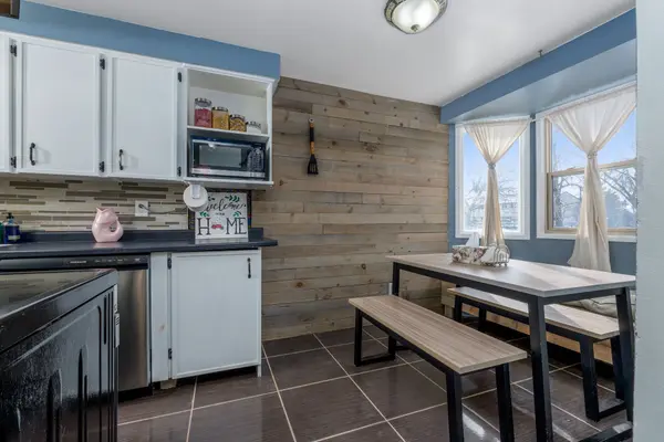 40 Silvercreek Pkwy #1, Guelph, ON N1H 7X5