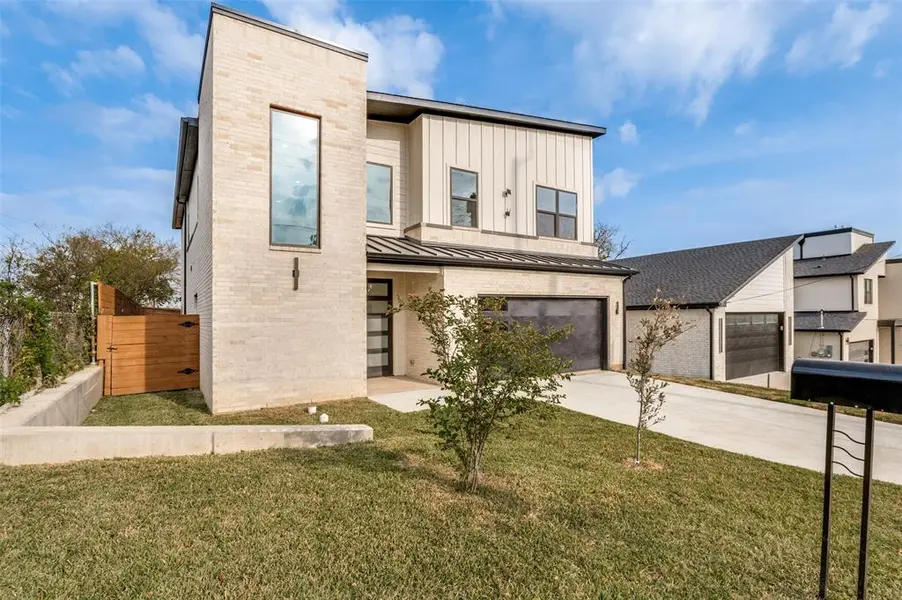 1409 Doyle Avenue, Dallas, TX 75203