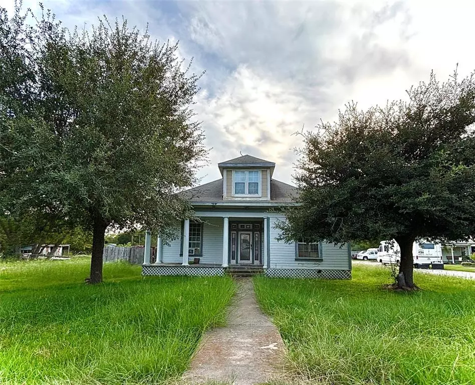 Mart, TX 76664,219 N Smyth Street