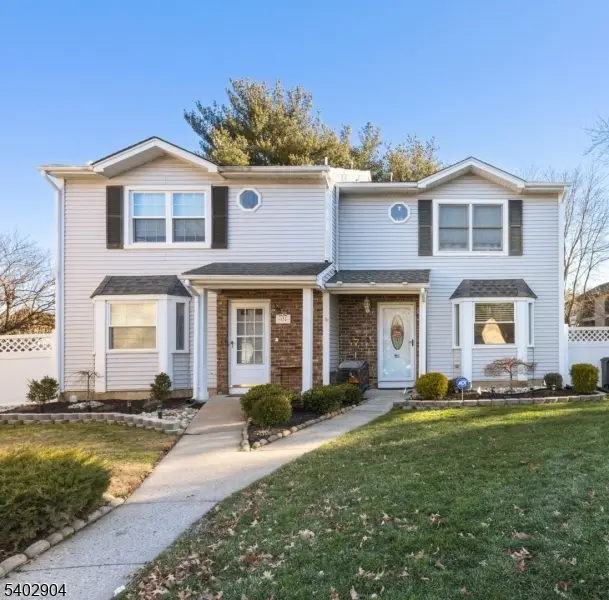 126 Leah Ct, South Brunswick Twp., NJ 08810