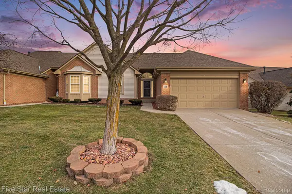 Commerce Twp, MI 48390,136 Shore Brook LN