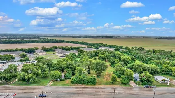 Waco, TX 76706,3000-3008 Robinson Drive