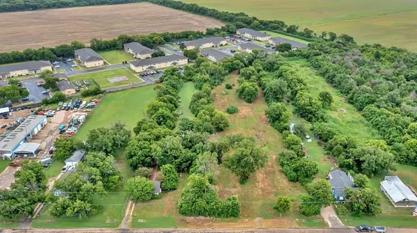 Waco, TX 76706,3000-3008 Robinson Drive