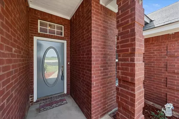 Bridgeport, TX 76426,697 County Road 1304