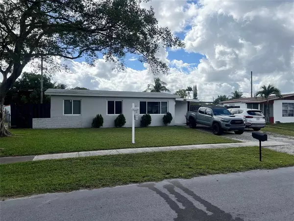 5720 SW 37th Ct, Davie, FL 33314