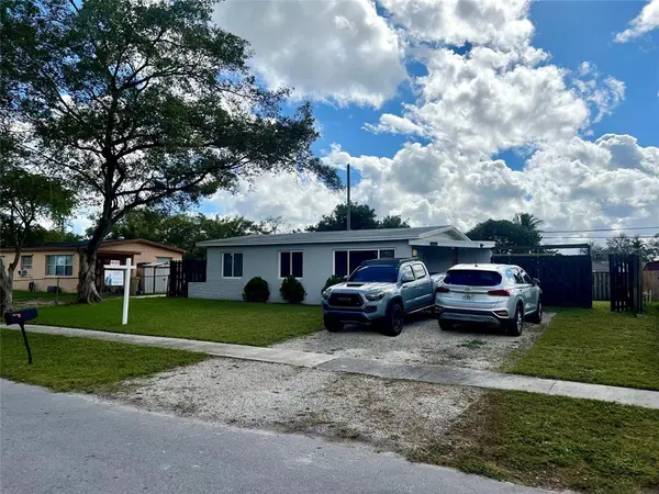 Davie, FL 33314,5720 SW 37th Ct