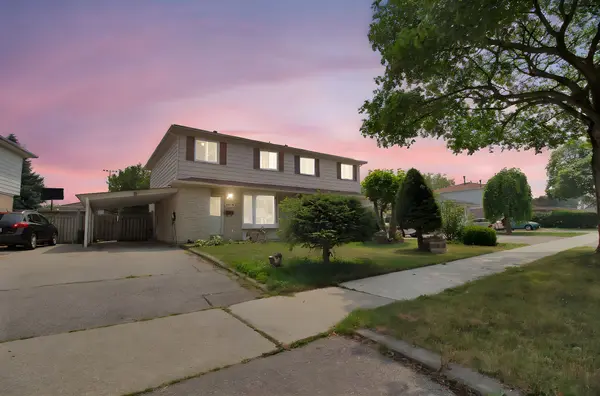 2616 Widemarr RD, Mississauga, ON L5J 1M3