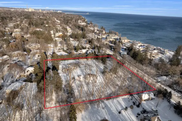 1475 Lakeshore RD E, Oakville, ON L6J 1L9