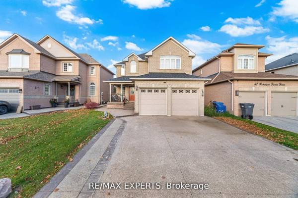 39 Robertson Davies DR, Brampton, ON L7A 1K3