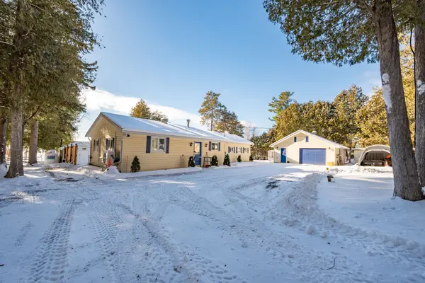 North Algona Wilberforce, ON K0J 1T0,229 Holiday LN