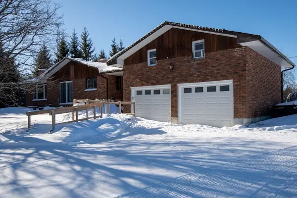 1185 Sturgeon RD, Kawartha Lakes, ON K9V 4R8