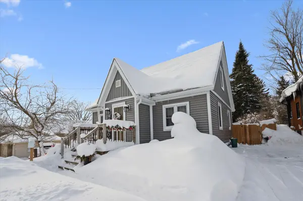 Centre Wellington, ON N1M 2H2,249 Gowrie ST N