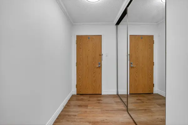 Alta Vista And Area, ON K1G 4J4,1500 Riverside DR #501