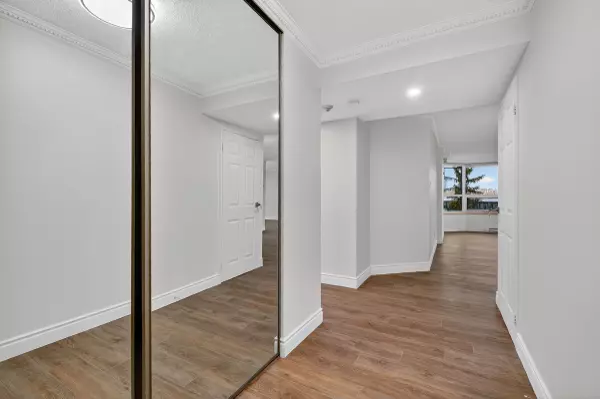 Alta Vista And Area, ON K1G 4J4,1500 Riverside DR #501