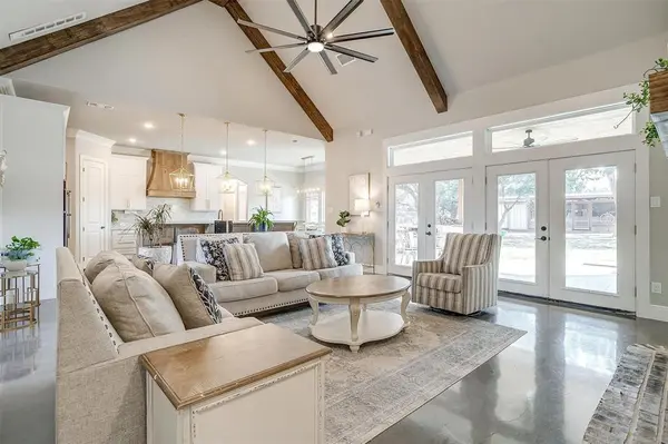 3207 Hummingbird Court, Granbury, TX 76049