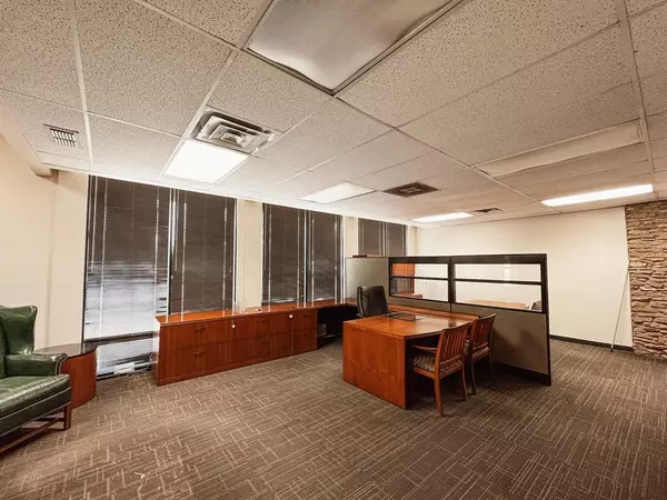 Granbury, TX 76048,702 W Pearl Street