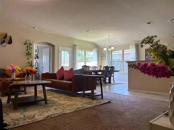 Fort Worth, TX 76104,1706 E Arlington Avenue