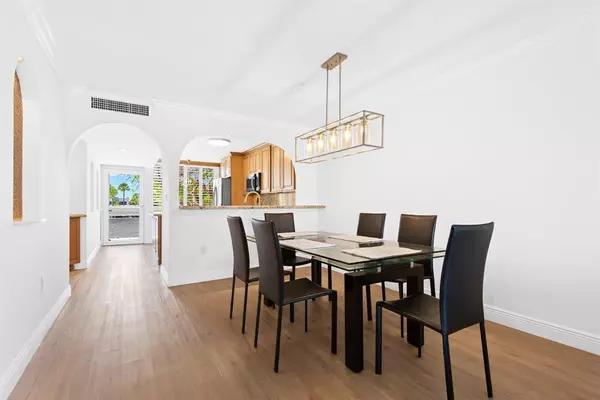 Pompano Beach, FL 33060,1100 SE 5th Ct #33