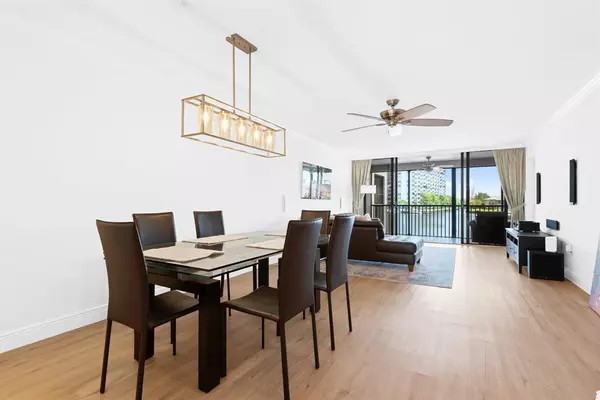 Pompano Beach, FL 33060,1100 SE 5th Ct #33