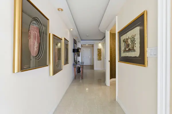 1 Palace Pier CT #3203, Toronto W06, ON M8V 3W9