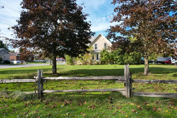 South Bruce Peninsula, ON N0H 1P0,24 QUEEN ST E