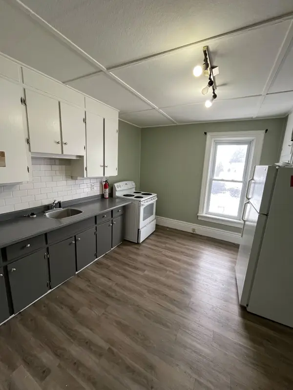 Lambton Shores, ON N0N 1J0,55-57 Broadway ST #2