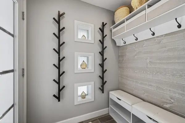 London East, ON N5Y 3N1,686 Brant ST