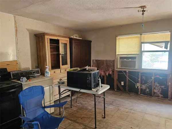 Bangs, TX 76823,1008 N 6th Street