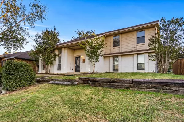 Carrollton, TX 75007,1718 Saint James Drive