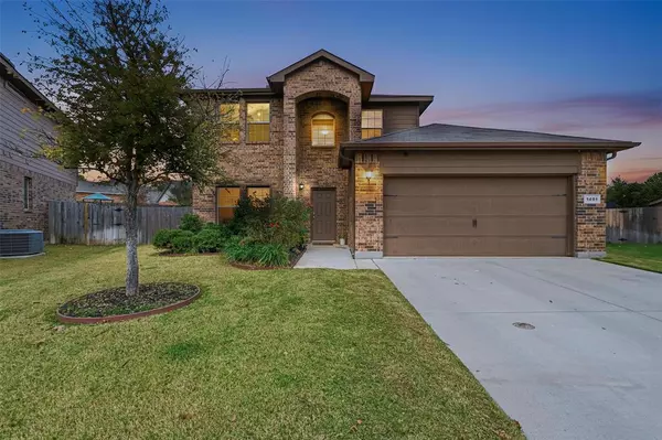 1401 Briarwood Drive, Azle, TX 76020