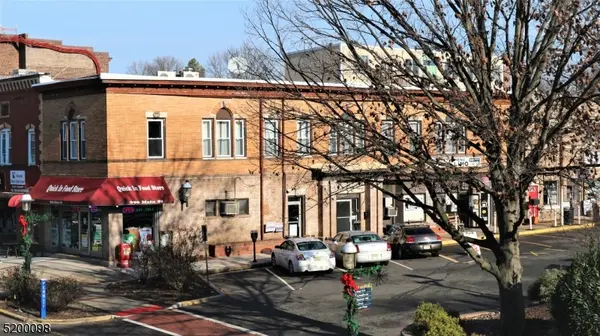 396 Main St, Metuchen Boro, NJ 08840