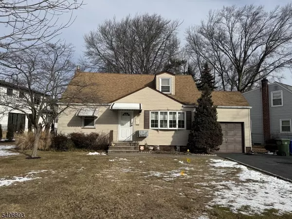 1502 Sunnyfield Dr, Linden City, NJ 07036