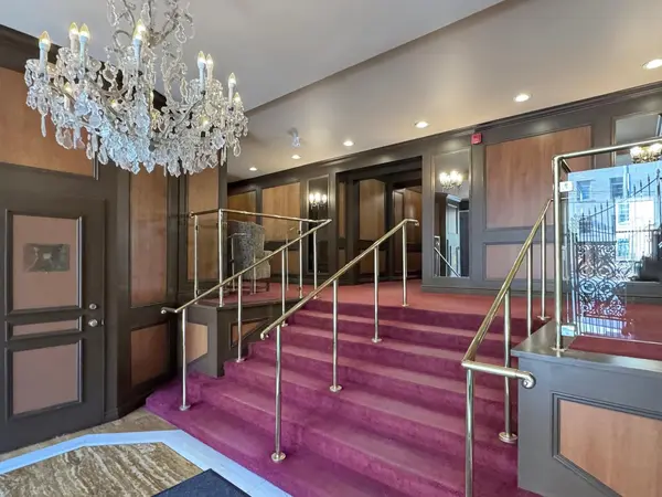 Toronto C04, ON M5N 1C4,740 Eglinton AVE W #309