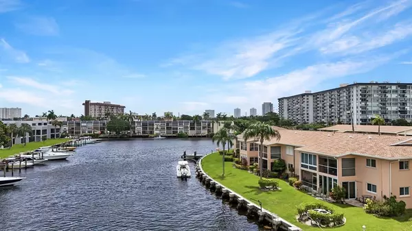 Pompano Beach, FL 33060,701 SE 7th Ave #5