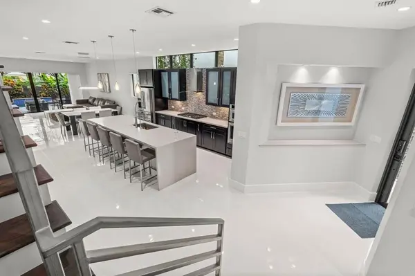 Fort Lauderdale, FL 33304,928 NE 16th Ave #928