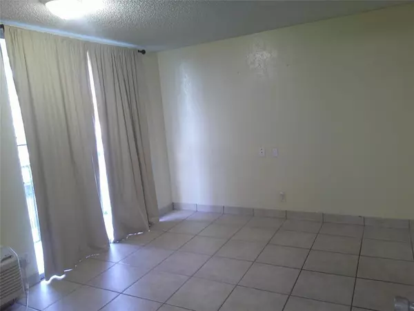 Miami, FL 33169,16450 NW 2nd Ave