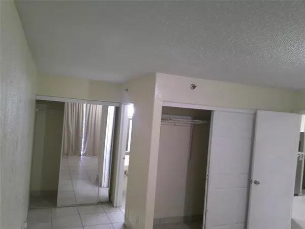 Miami, FL 33169,16450 NW 2nd Ave